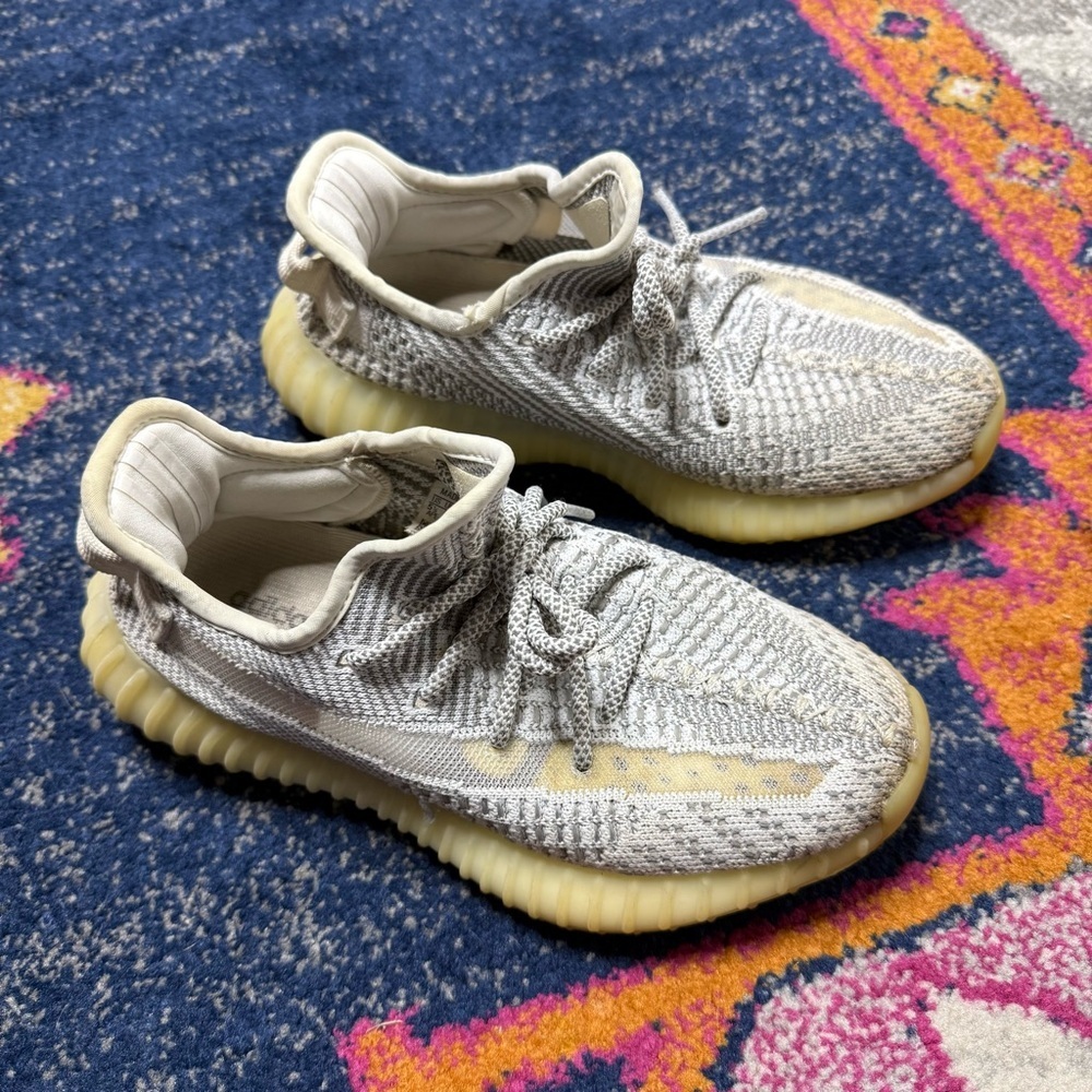 Yeezy 350 V2 Boost Static Reflective Laces sz 6.5